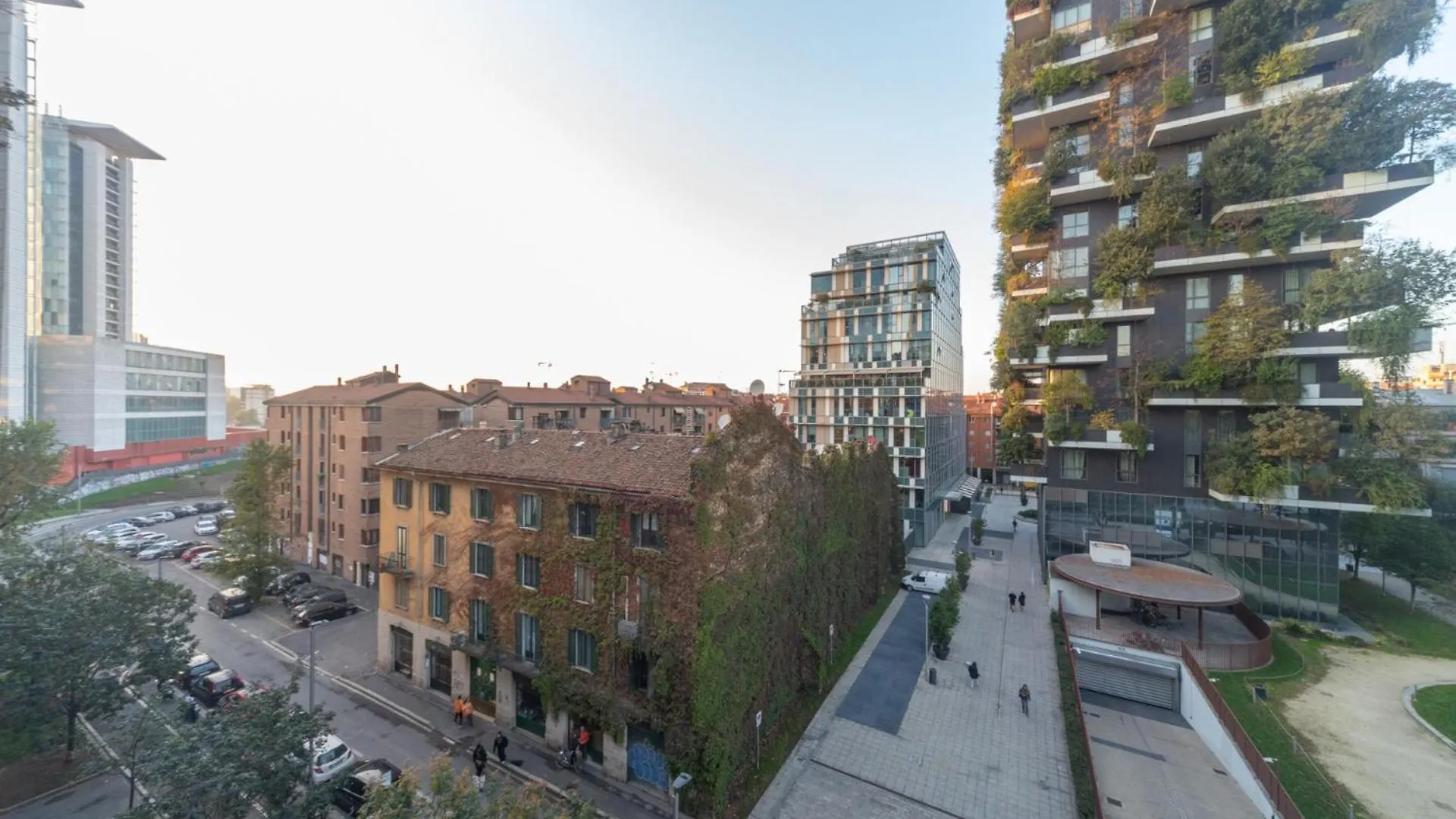 Apartment Modern Oasis Opposite Bosco Verticale Milan Italy